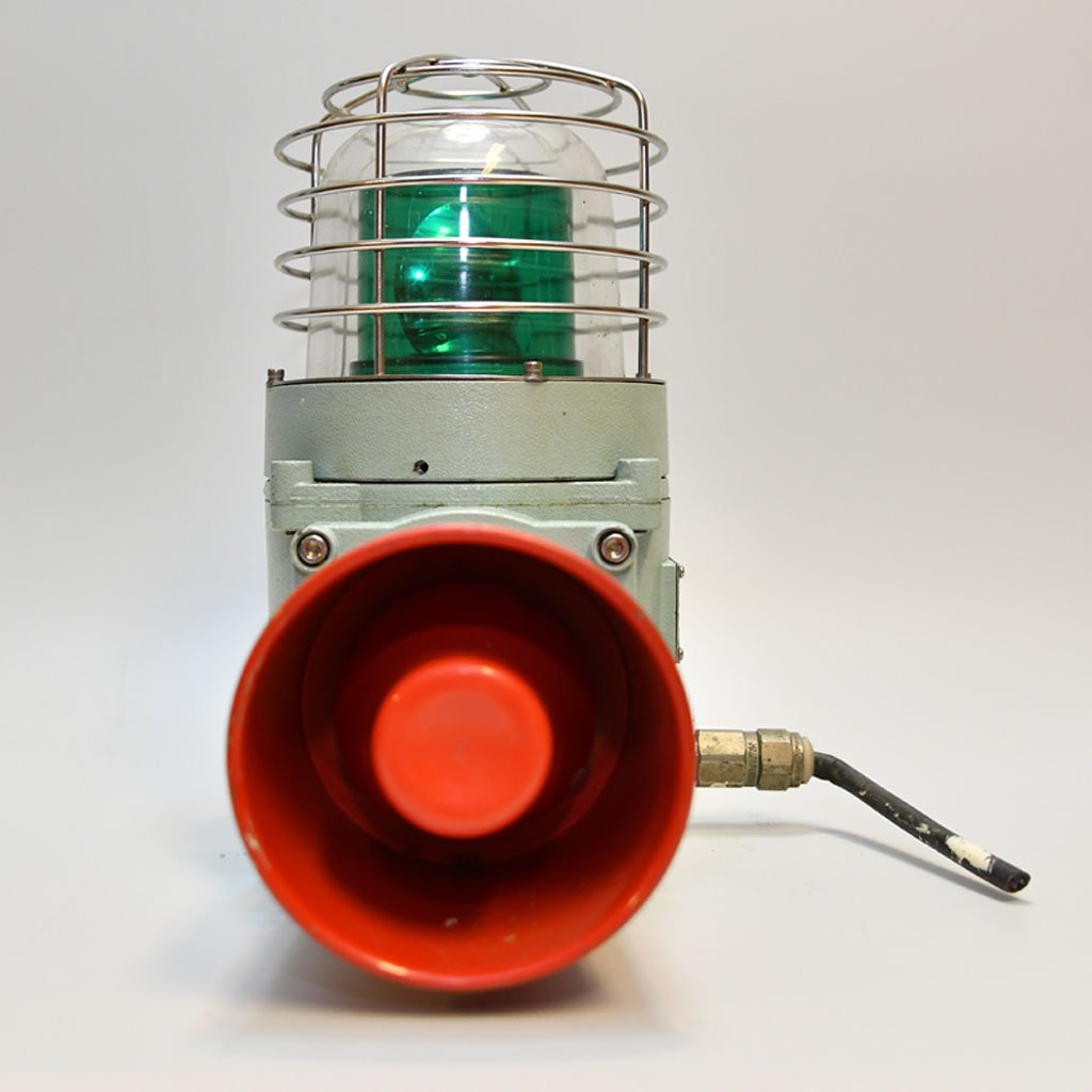 - DSC 4088 Vintage Green Nautical Siren Lamp – Authentic Maritime Alarm Light