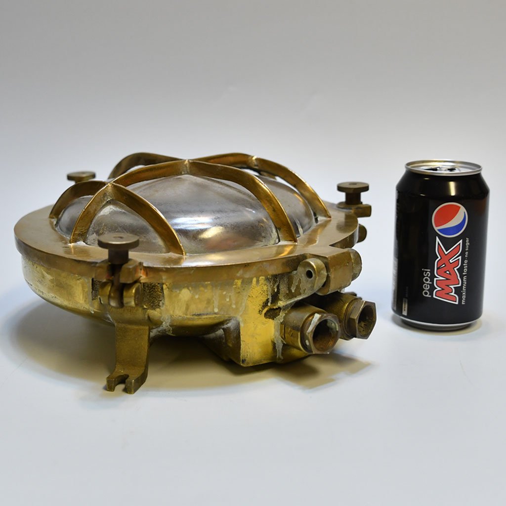 - DSC 4195 Nautical Vintage Bulkhead Brass Round Light