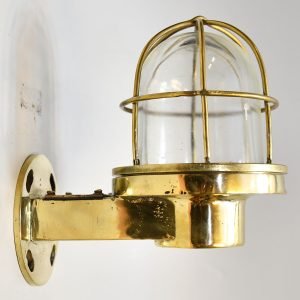 - DSC 4249 Vintage 90 Degree Brass Nautical Passageway Light – Authentic Ship Sconce
