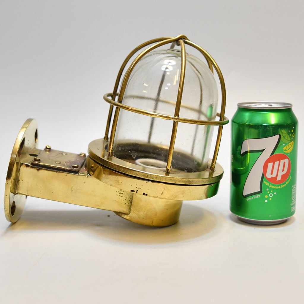 - DSC 4253 Vintage 90 Degree Brass Nautical Passageway Light – Authentic Ship Sconce