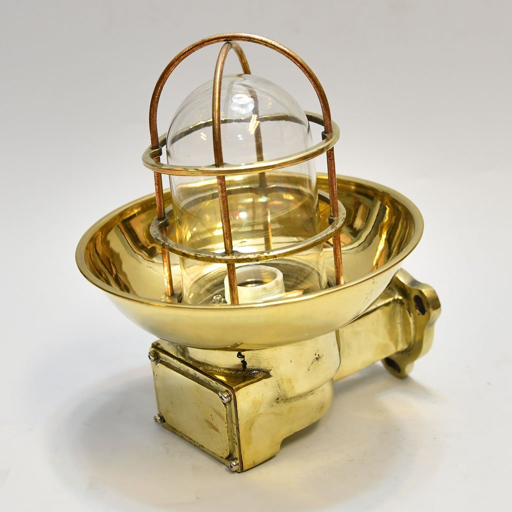 - DSC 4723 Vintage Brass Arm Bulkhead Wall Light Nautical