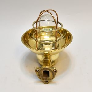 - DSC 4727 Vintage Brass Arm Bulkhead Wall Light Nautical