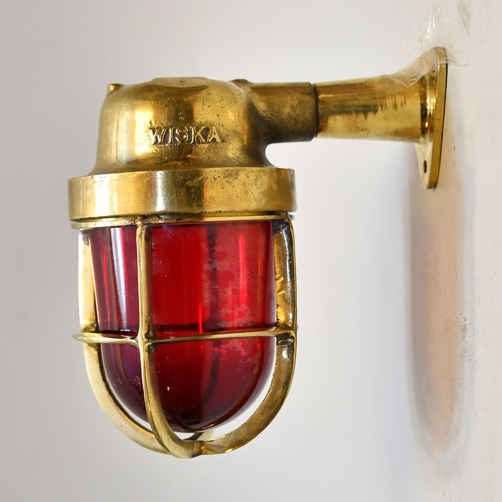 - DSC 4797 Vintage Brass Curved Passageway Light – Nautical 90 Degree Fixture