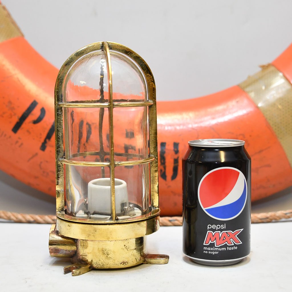 - DSC 4910 Vintage Brass Nautical Wall Light – Authentic Maritime Salvage