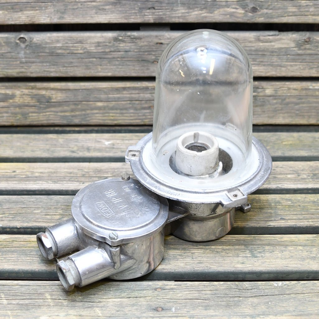 - DSC 5262 Authentic Vintage EOS Aluminium Nautical Wall Light