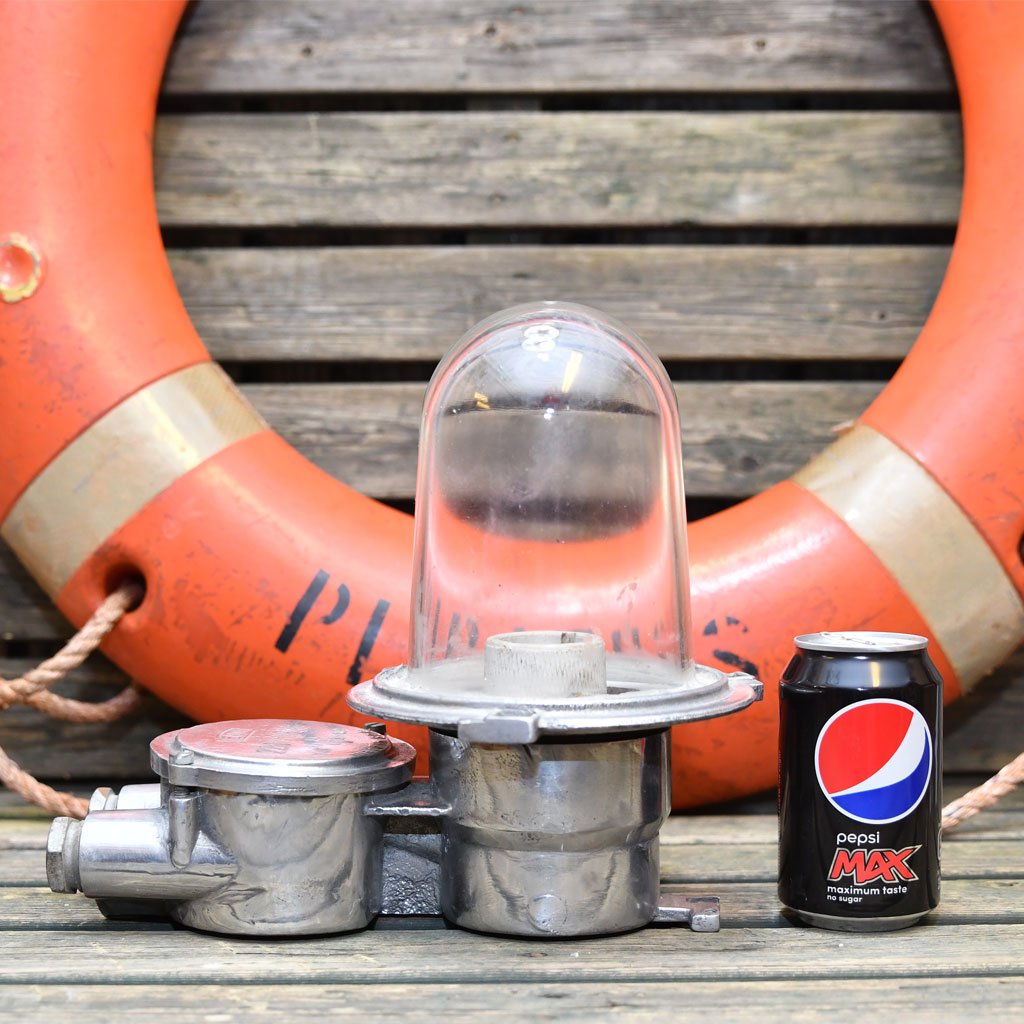- DSC 5267 Authentic Vintage EOS Aluminium Nautical Wall Light