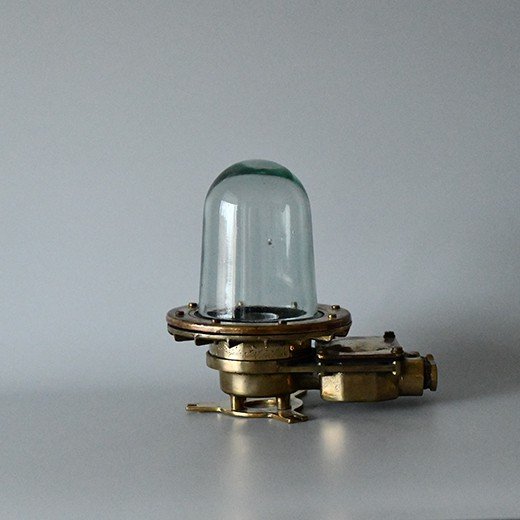 - rN original brass engine room light hMS vengeance small 0335 Genuine HMS Vengeance Brass Engine Room Light – Royal Navy Bulkhead Salvage