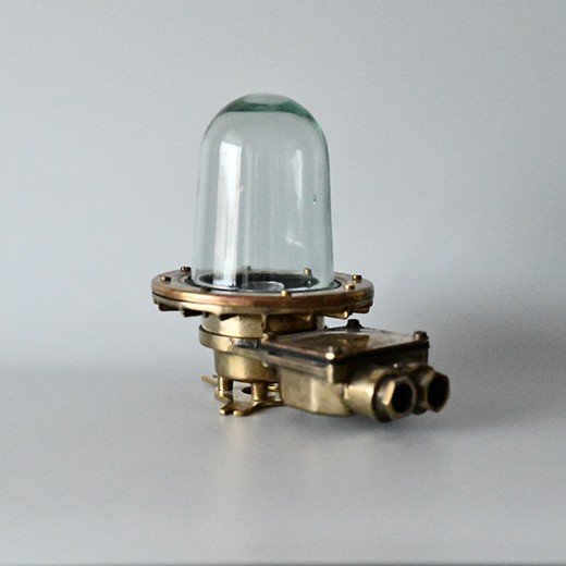 - rN original brass engine room light hMS vengeance small 0339 Genuine HMS Vengeance Brass Engine Room Light – Royal Navy Bulkhead Salvage