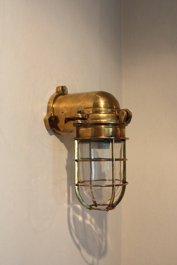 - vagglampor vintage antiqik massing skeppp vagglampa a4783 Cast Brass Nautical Sconce Light or Lamp