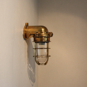 - vagglampor vintage antiqik massing skeppp vagglampa a4784 Cast Brass Nautical Sconce Light or Lamp