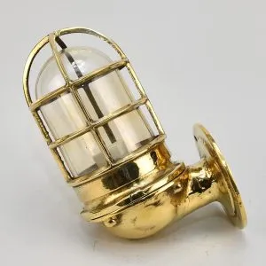 - DSC 8140 SL 10749 USA Marine Brass lamp - Wall mount light