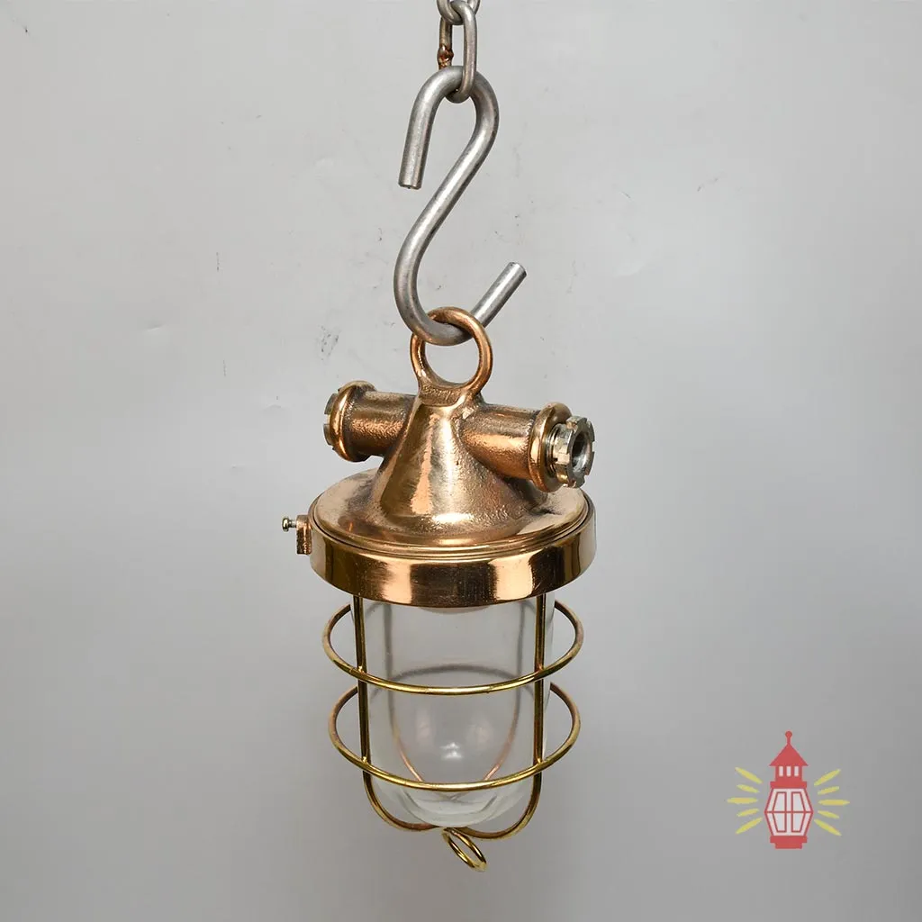 - DSC 8298 SL 10768 Vintage Brass Hanging Ship Lamp – Classic Nautical Light
