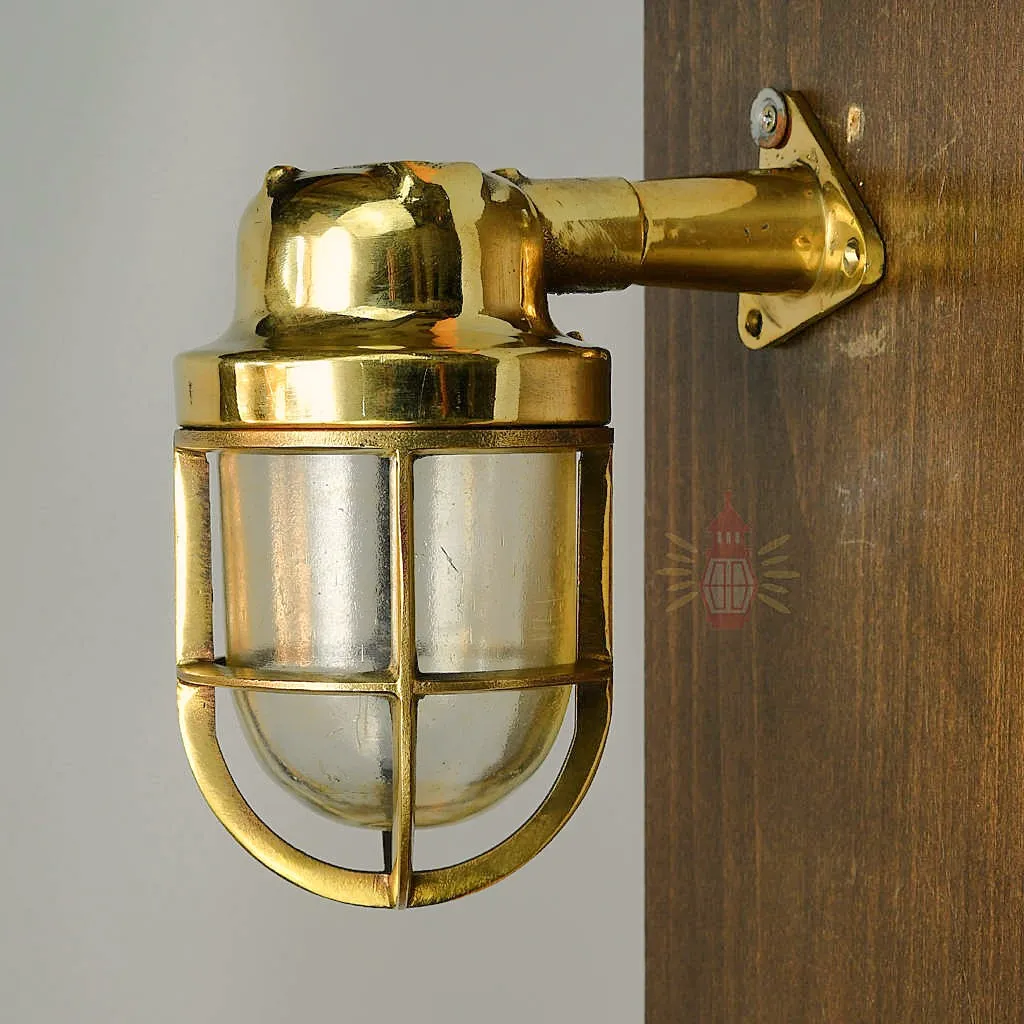 - DSC 1844 Vintage Wiska 90 Degree Brass Bulkhead Light