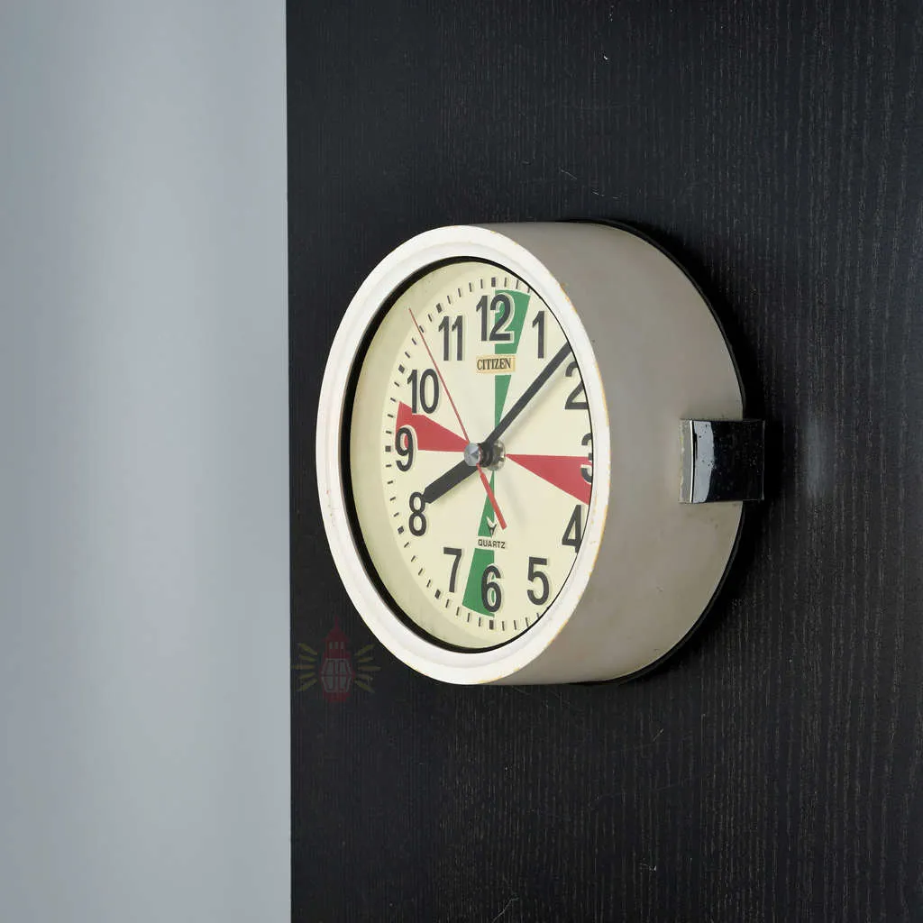 - SC 11024 1 Authentic Vintage Citizen Nautical Radio Clock with Colourful Dial