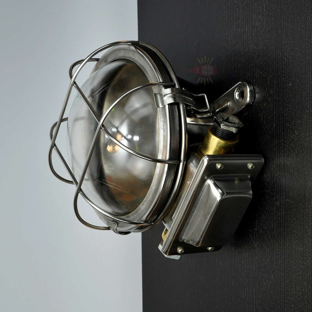 - SL 11029 2 rotated Authentic Vintage Stainless Steel Nautical Bulkhead Dome Light