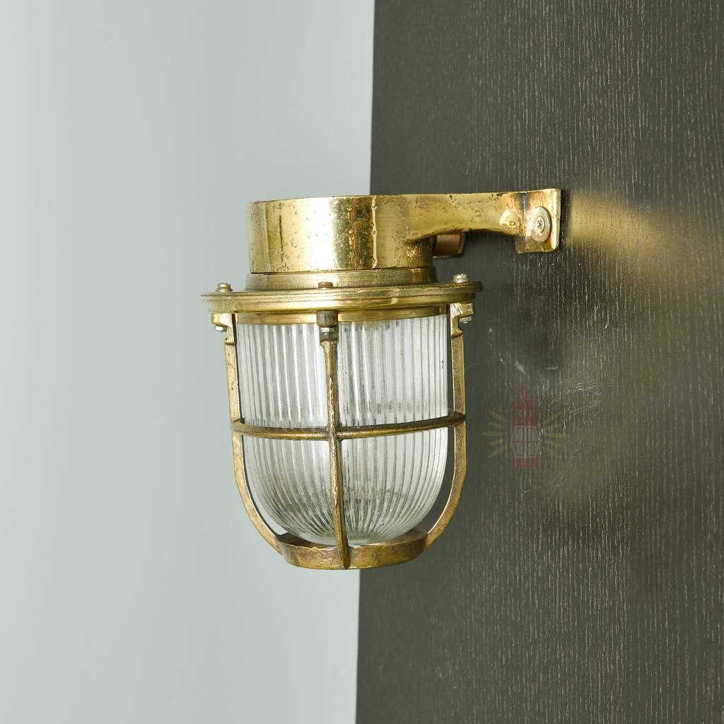 - SL 11750 7 Authentic Vintage Brass 90 Degree Bulkhead Light – Nautical Passageway Salvage