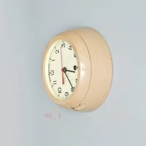 - SL 11754 1 Russian key clock from ship