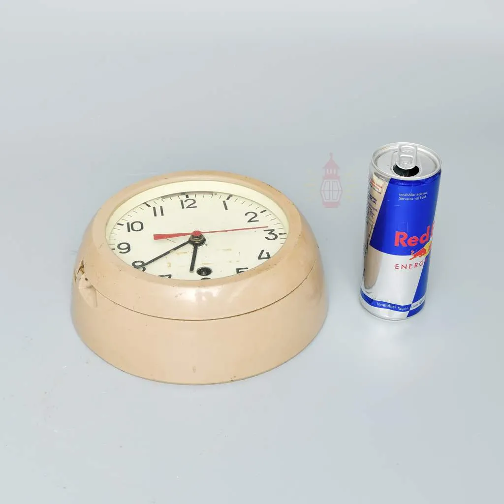 - SL 11754 2 Russian key clock from ship