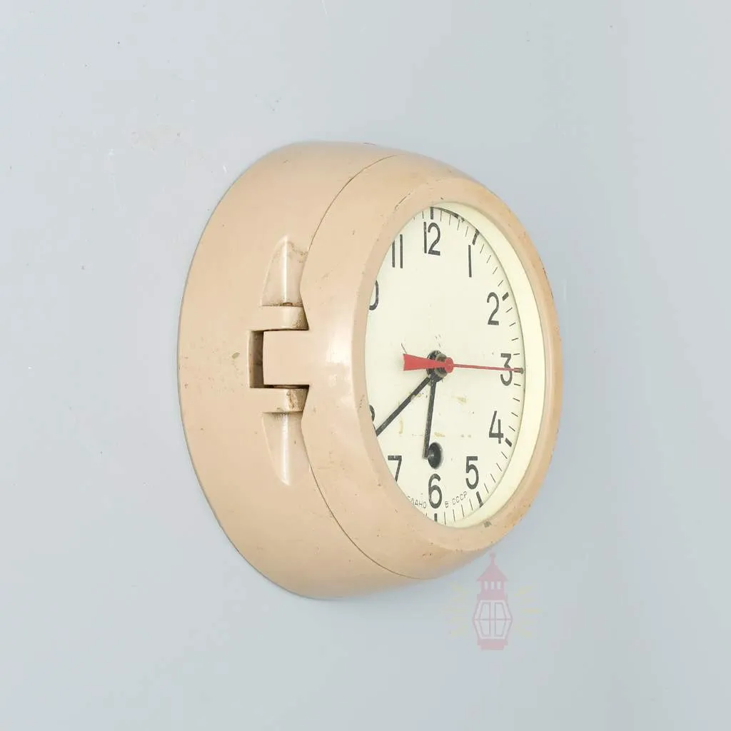 - SL 11754 3 Russian key clock from ship