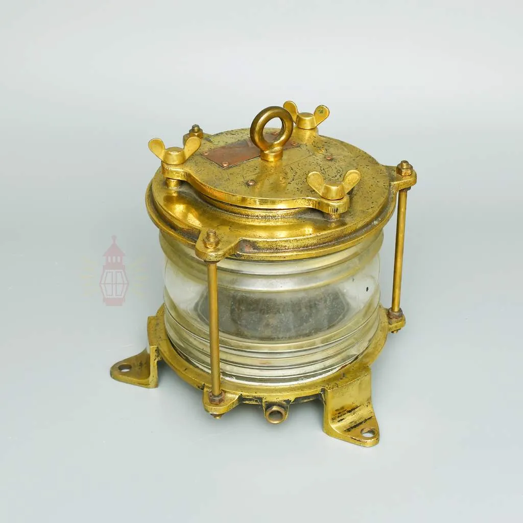 - SL 11824 2 Post mount lamp brass polish
